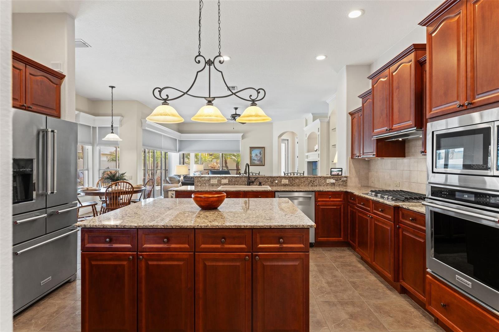 Image 18 of 75 For 19820 Strathmore Place