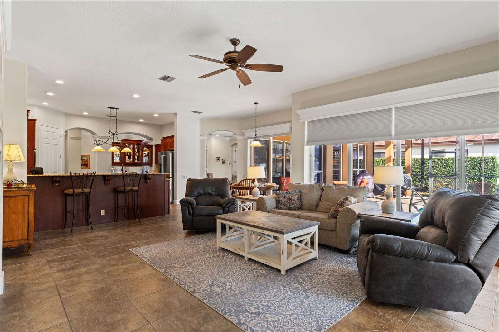 Image 23 of 75 For 19820 Strathmore Place