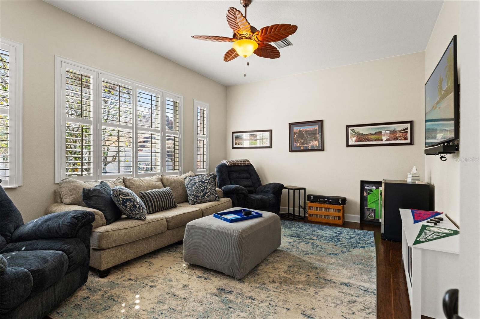 Image 25 of 75 For 19820 Strathmore Place