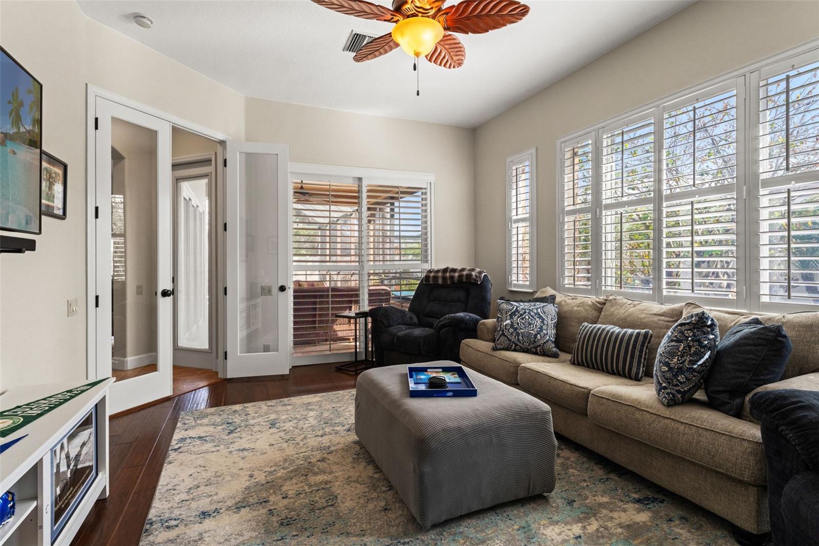 Image 26 of 75 For 19820 Strathmore Place