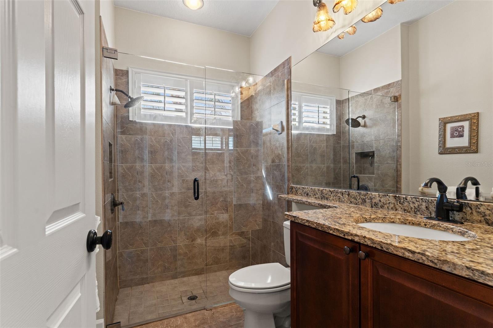 Image 27 of 75 For 19820 Strathmore Place