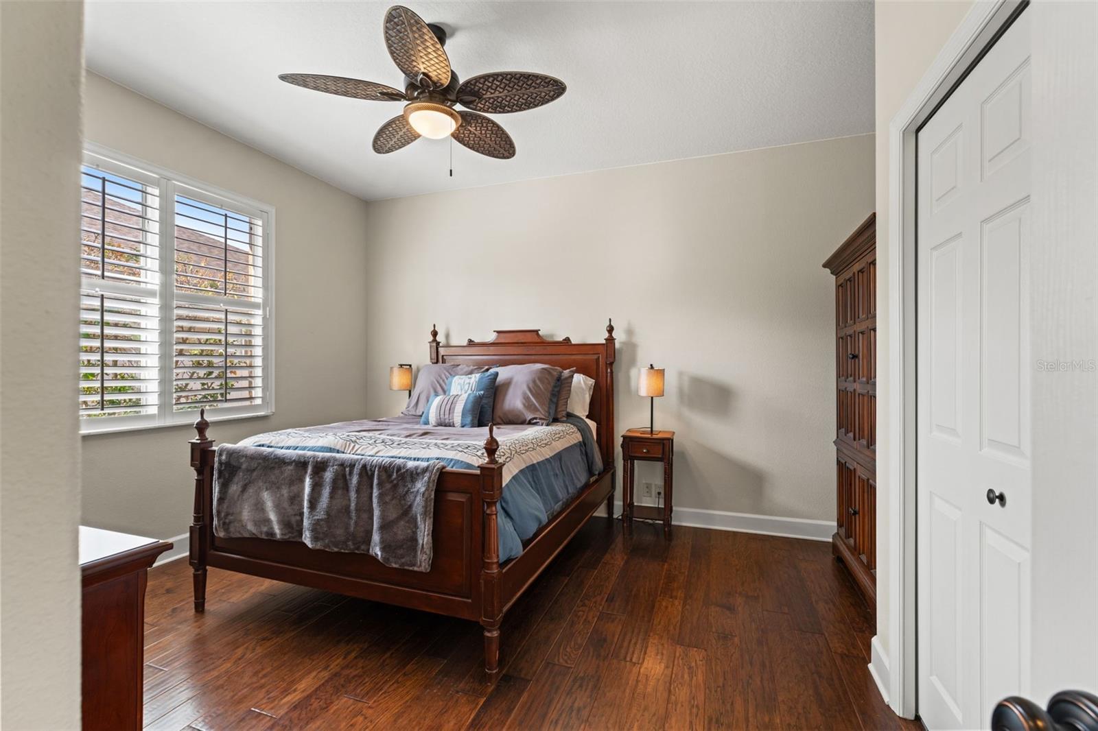 Image 28 of 75 For 19820 Strathmore Place