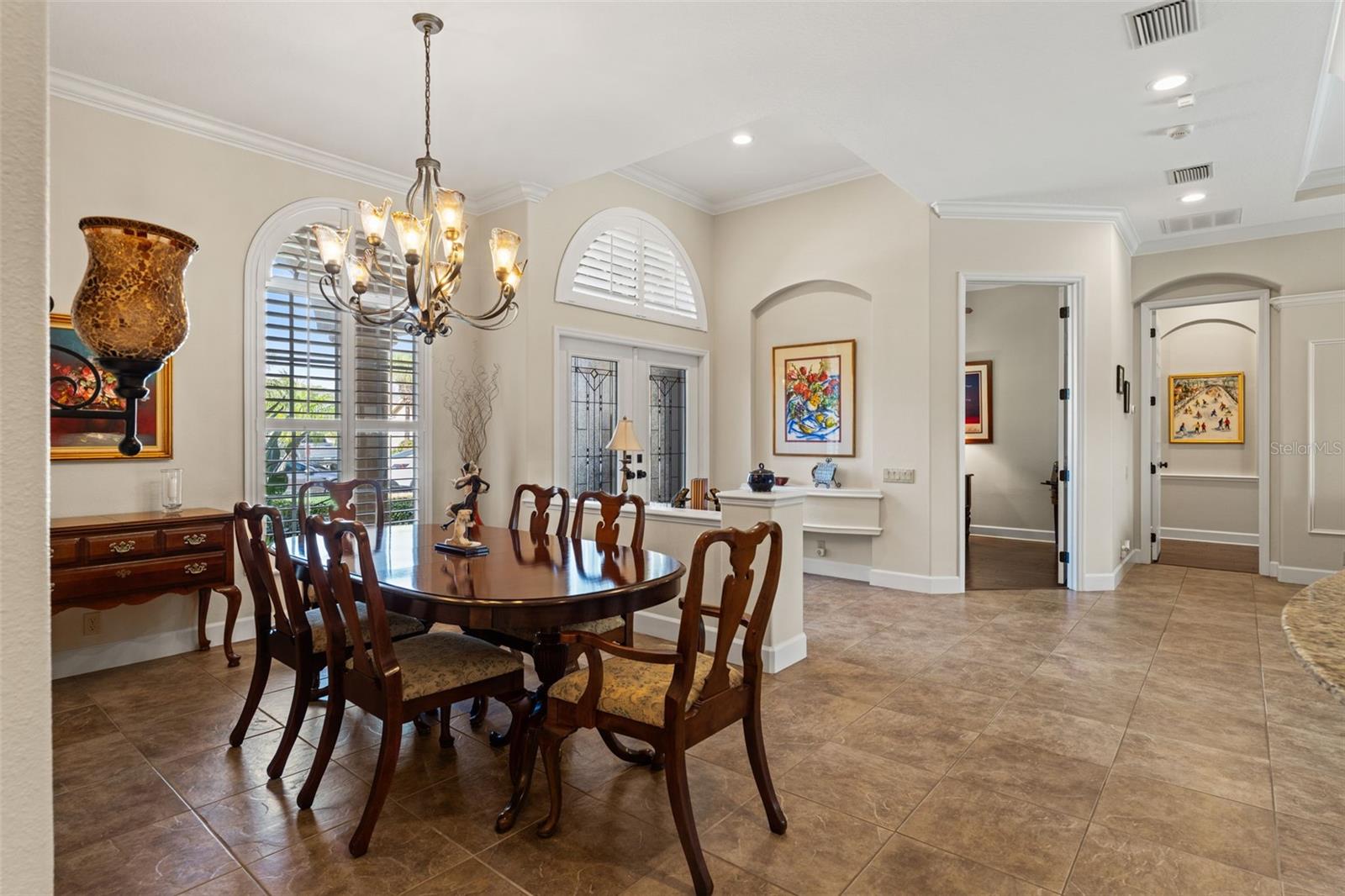 Image 31 of 75 For 19820 Strathmore Place