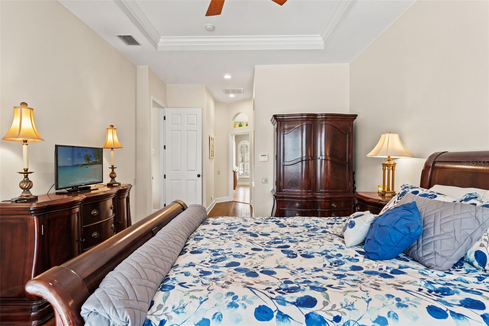 Image 38 of 75 For 19820 Strathmore Place