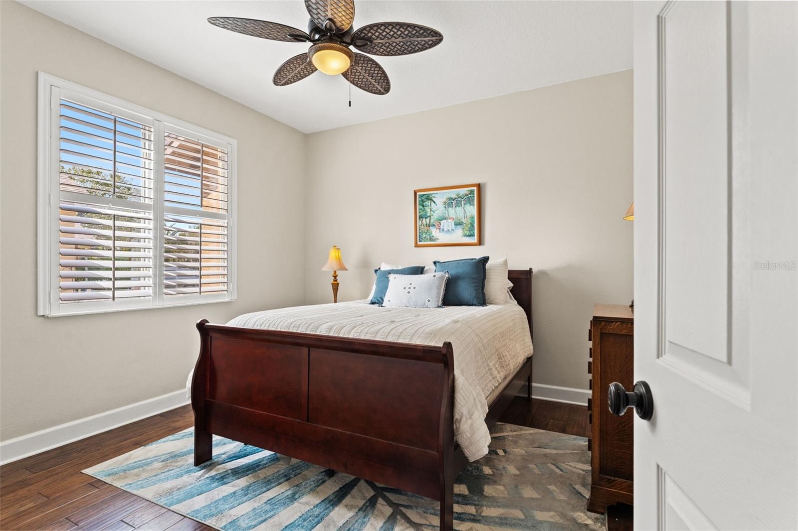 Image 46 of 75 For 19820 Strathmore Place