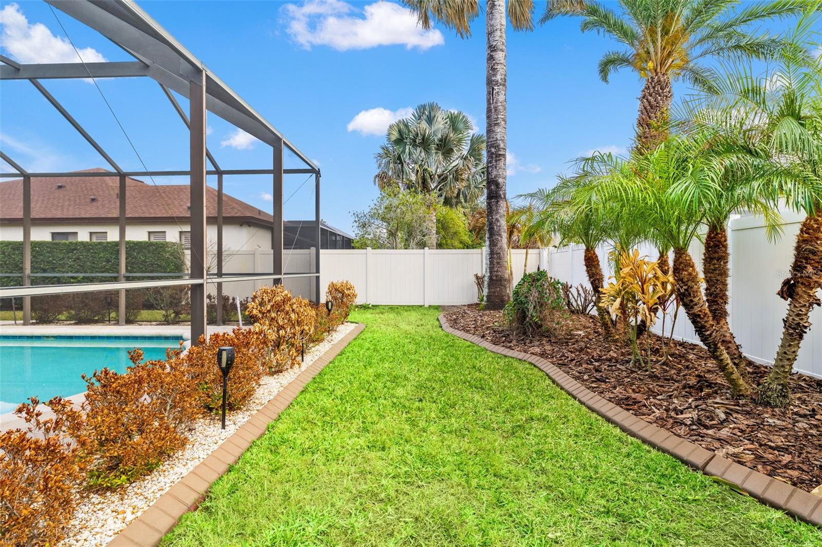 Image 66 of 75 For 19820 Strathmore Place