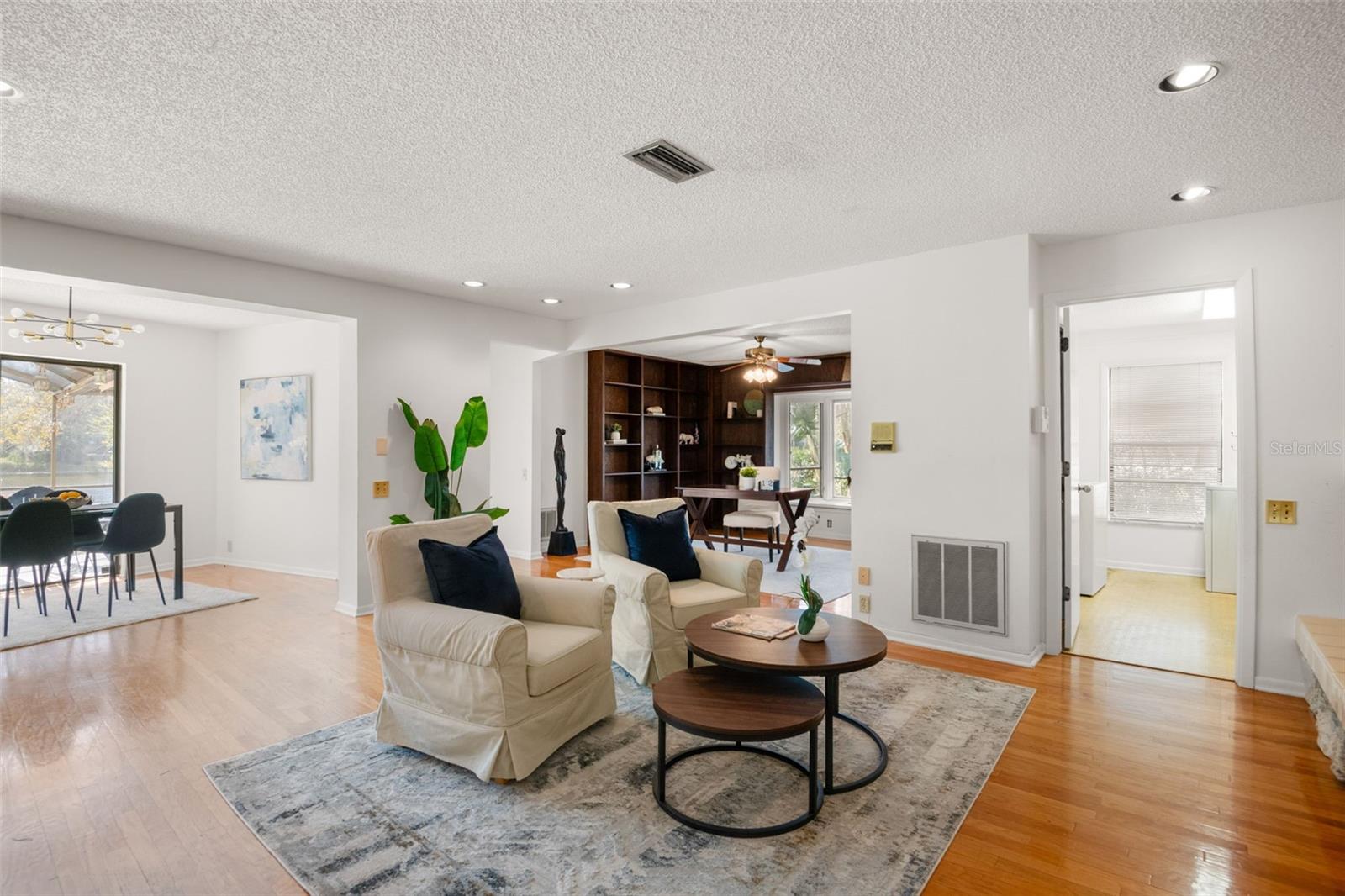 Image 15 of 51 For 3204 Autumn Drive