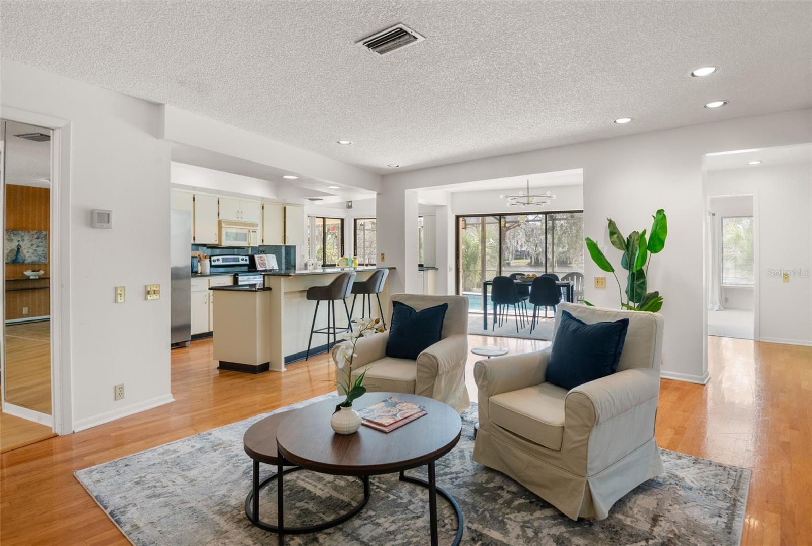 Image 16 of 51 For 3204 Autumn Drive