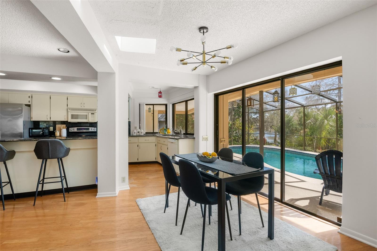 Image 21 of 51 For 3204 Autumn Drive