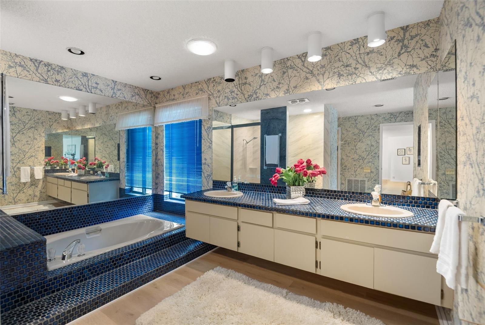 Image 36 of 51 For 3204 Autumn Drive