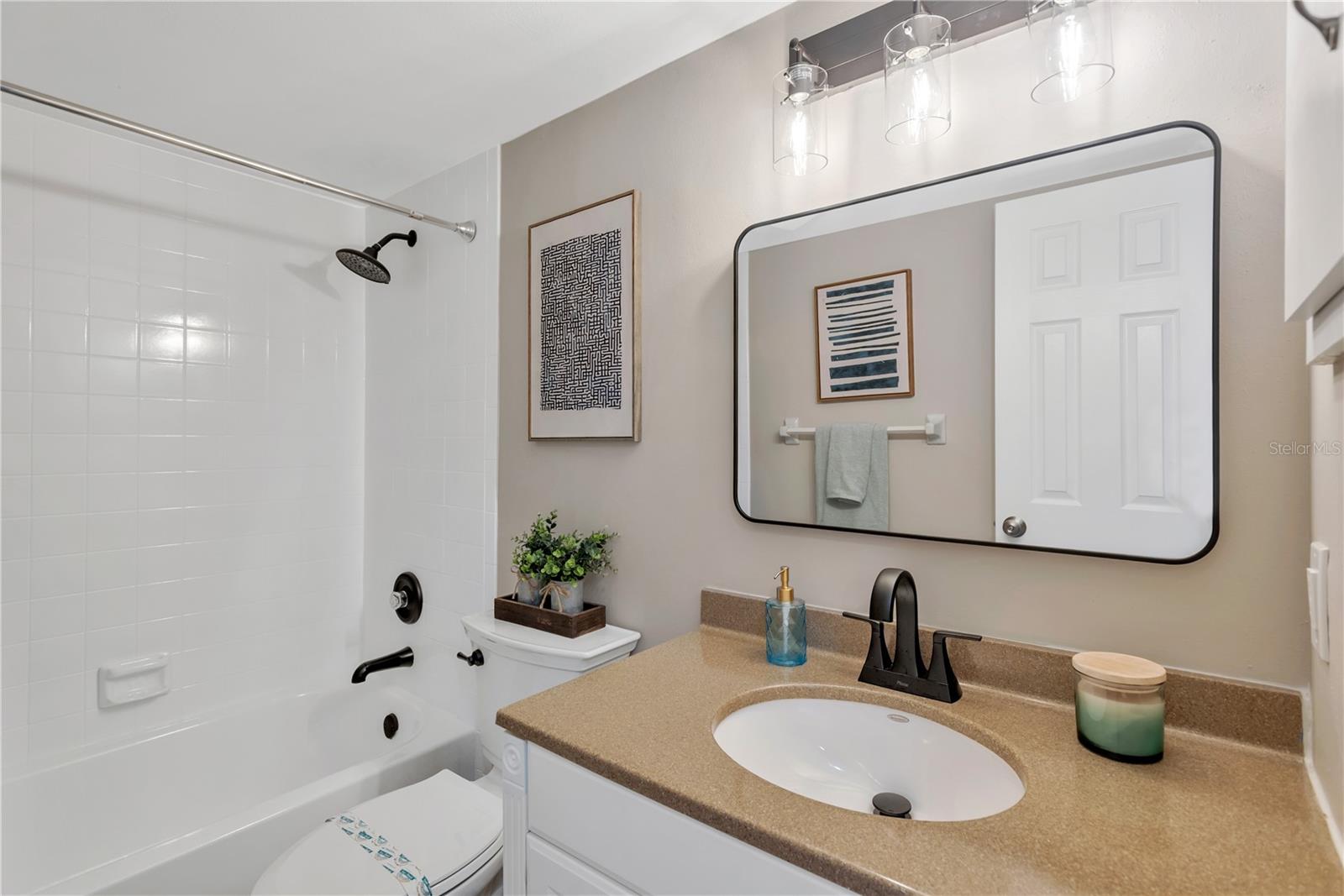 Image 20 of 27 For 3727 Coppertree Circle