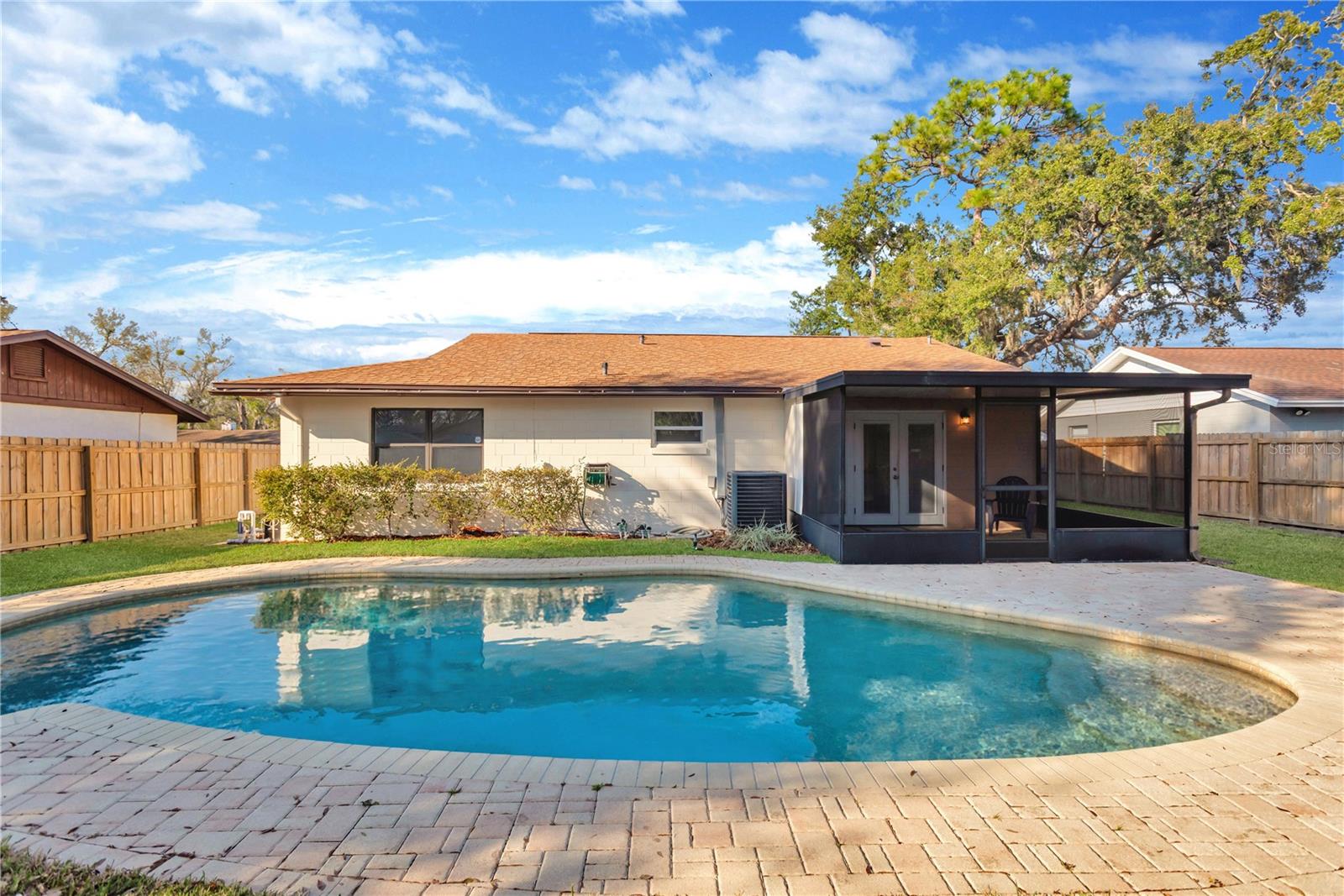 Image 3 of 27 For 3727 Coppertree Circle