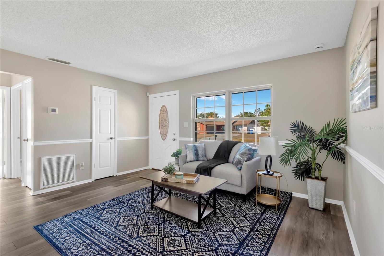 Image 6 of 27 For 3727 Coppertree Circle