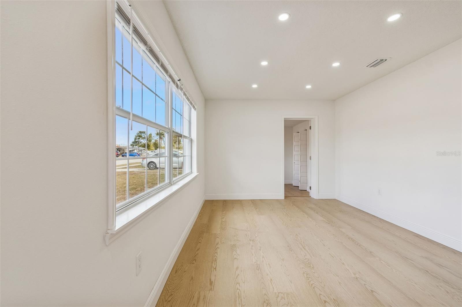 Image 13 of 98 For 7910 Powhatan Avenue