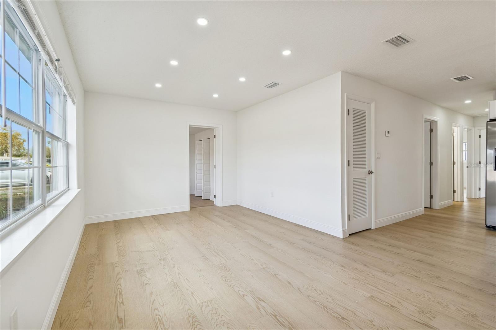 Image 14 of 98 For 7910 Powhatan Avenue