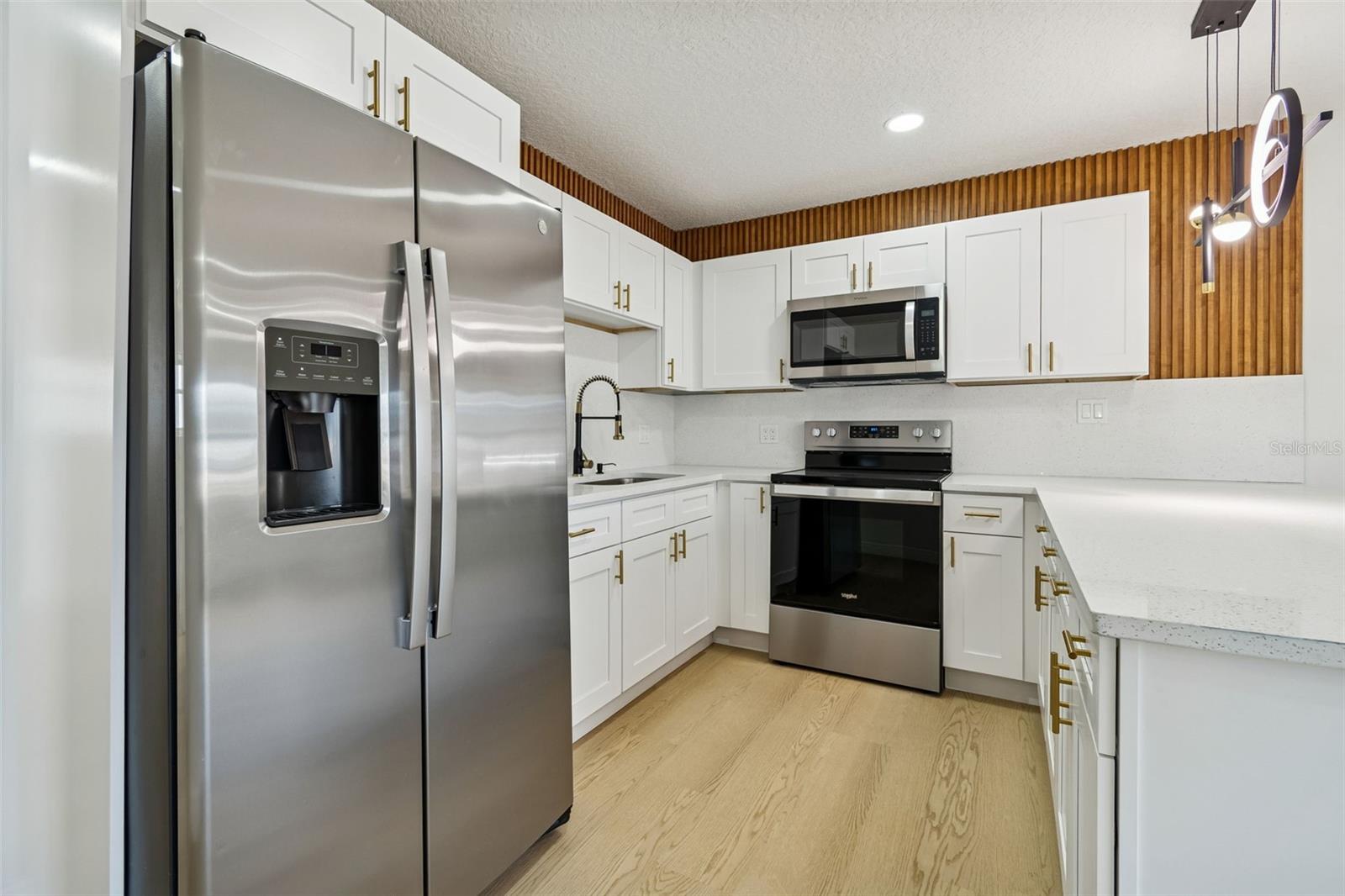 Image 24 of 98 For 7910 Powhatan Avenue