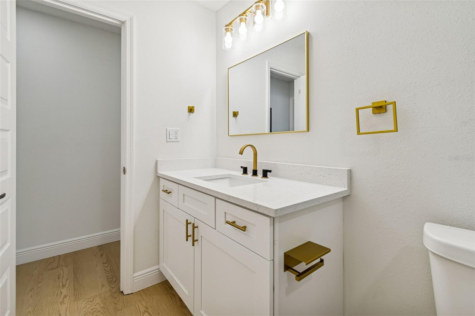 Image 37 of 98 For 7910 Powhatan Avenue