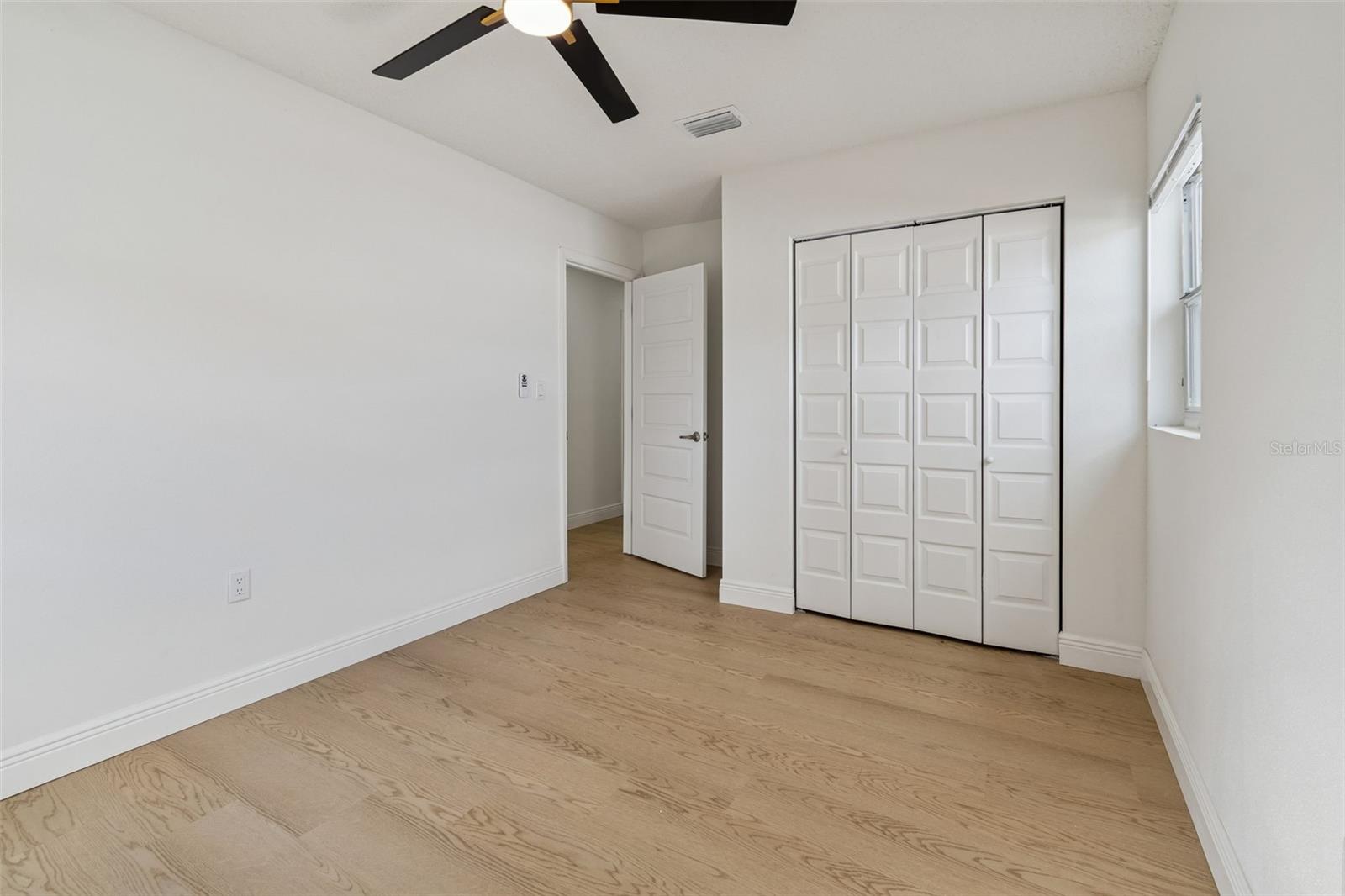 Image 40 of 98 For 7910 Powhatan Avenue