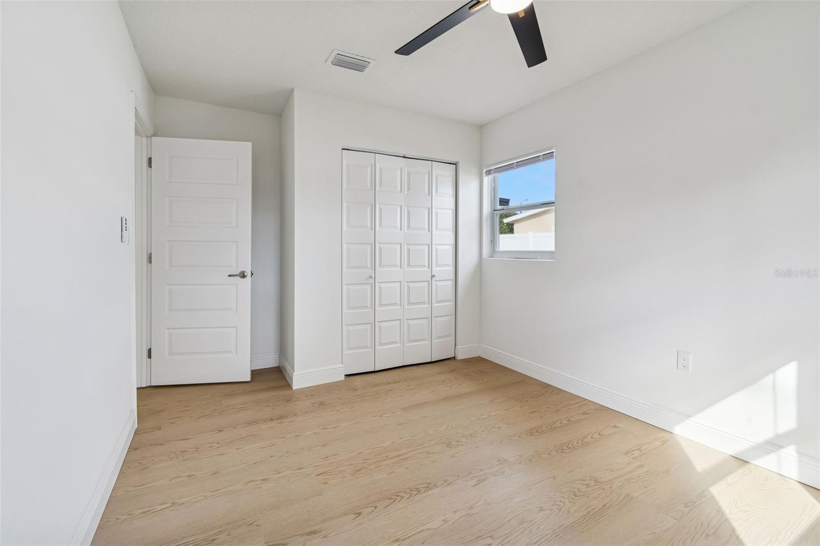 Image 41 of 98 For 7910 Powhatan Avenue