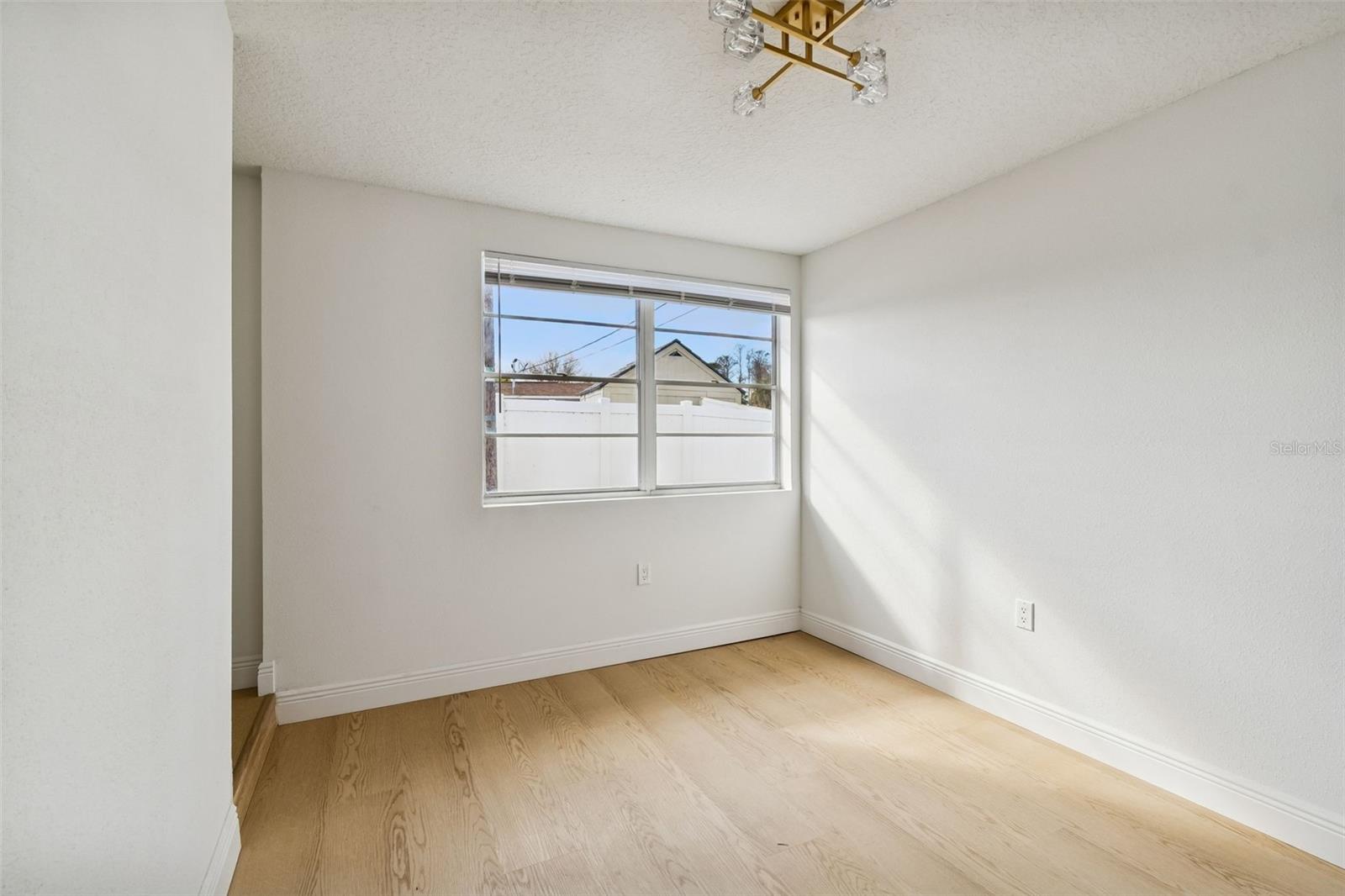 Image 58 of 98 For 7910 Powhatan Avenue