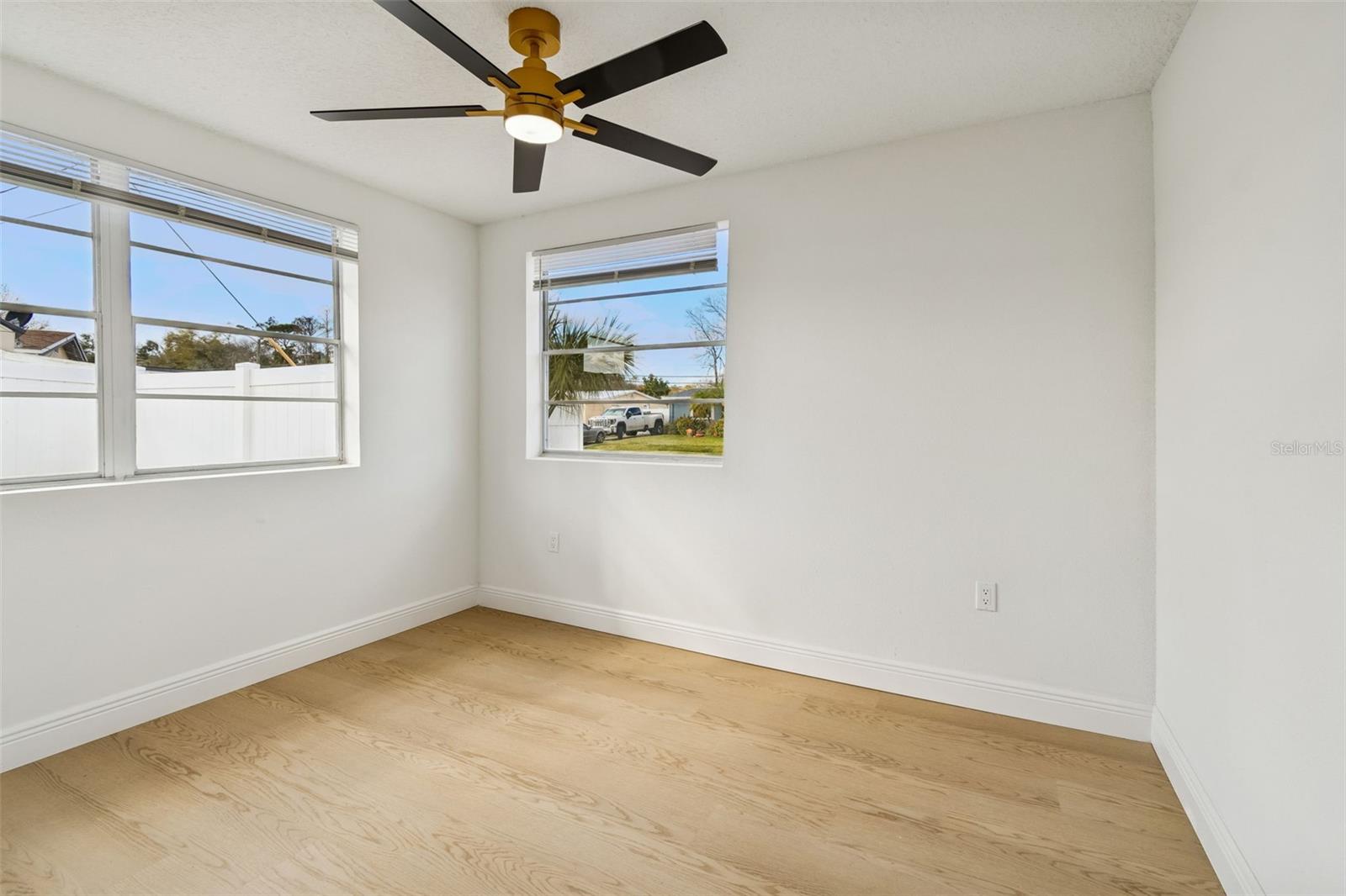 Image 61 of 98 For 7910 Powhatan Avenue