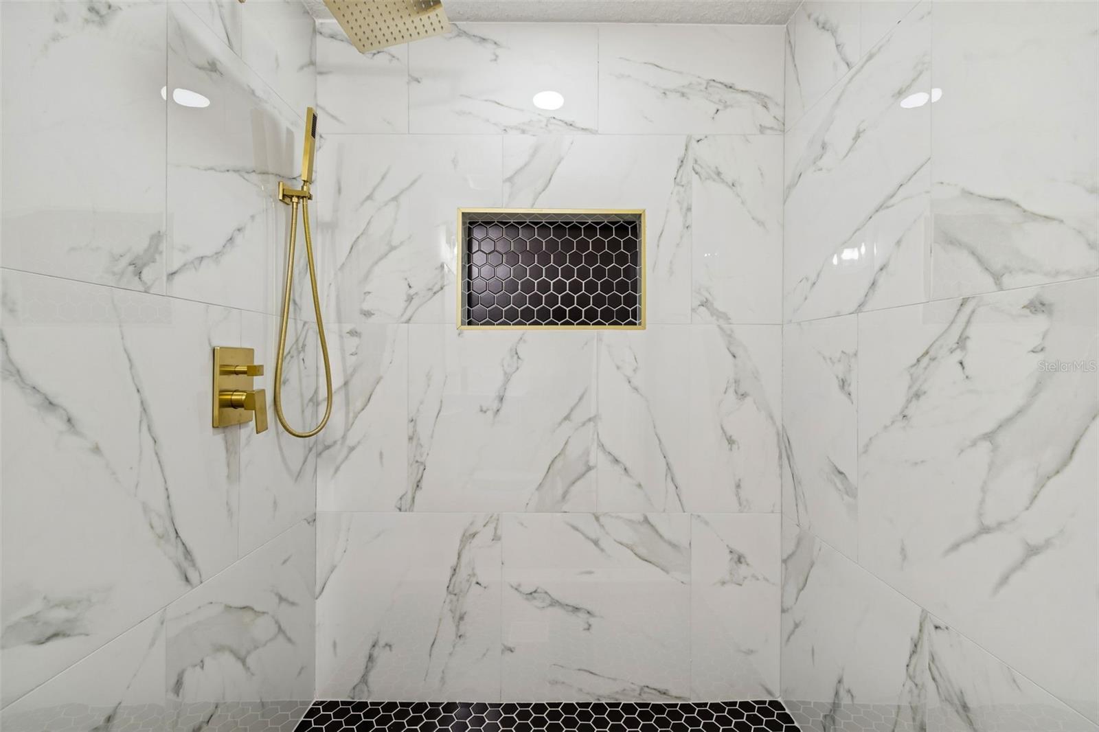 Image 66 of 98 For 7910 Powhatan Avenue