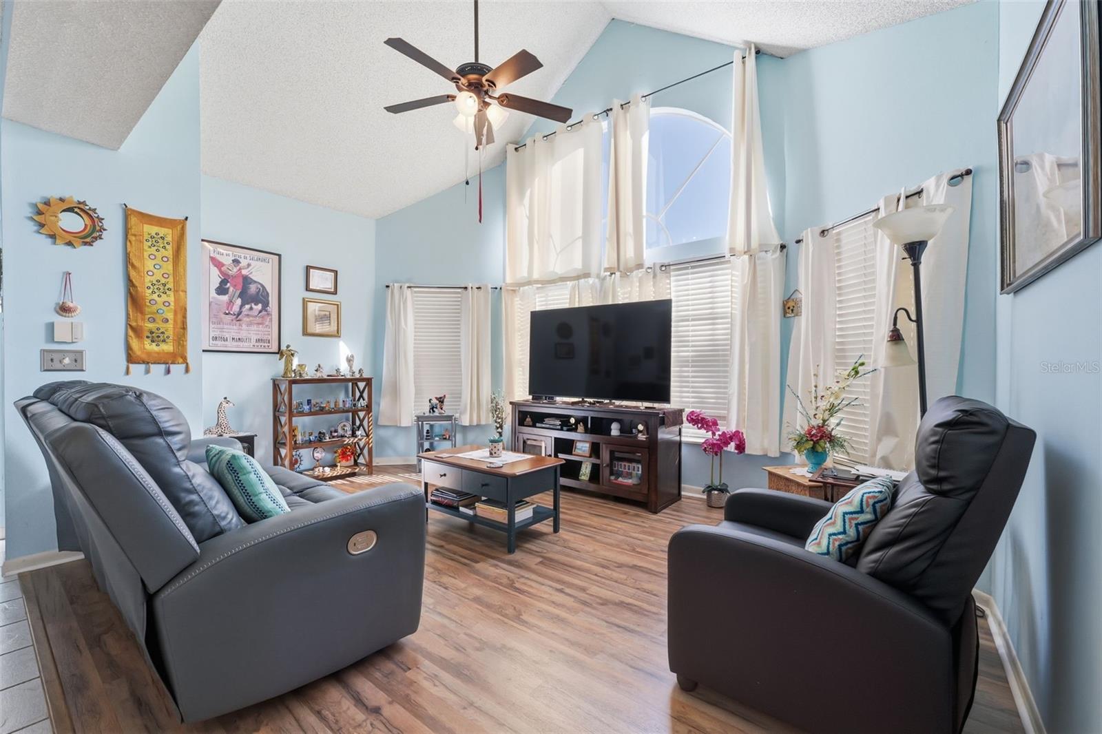 Image 9 of 37 For 12245 Armenia Gables Circle 12245