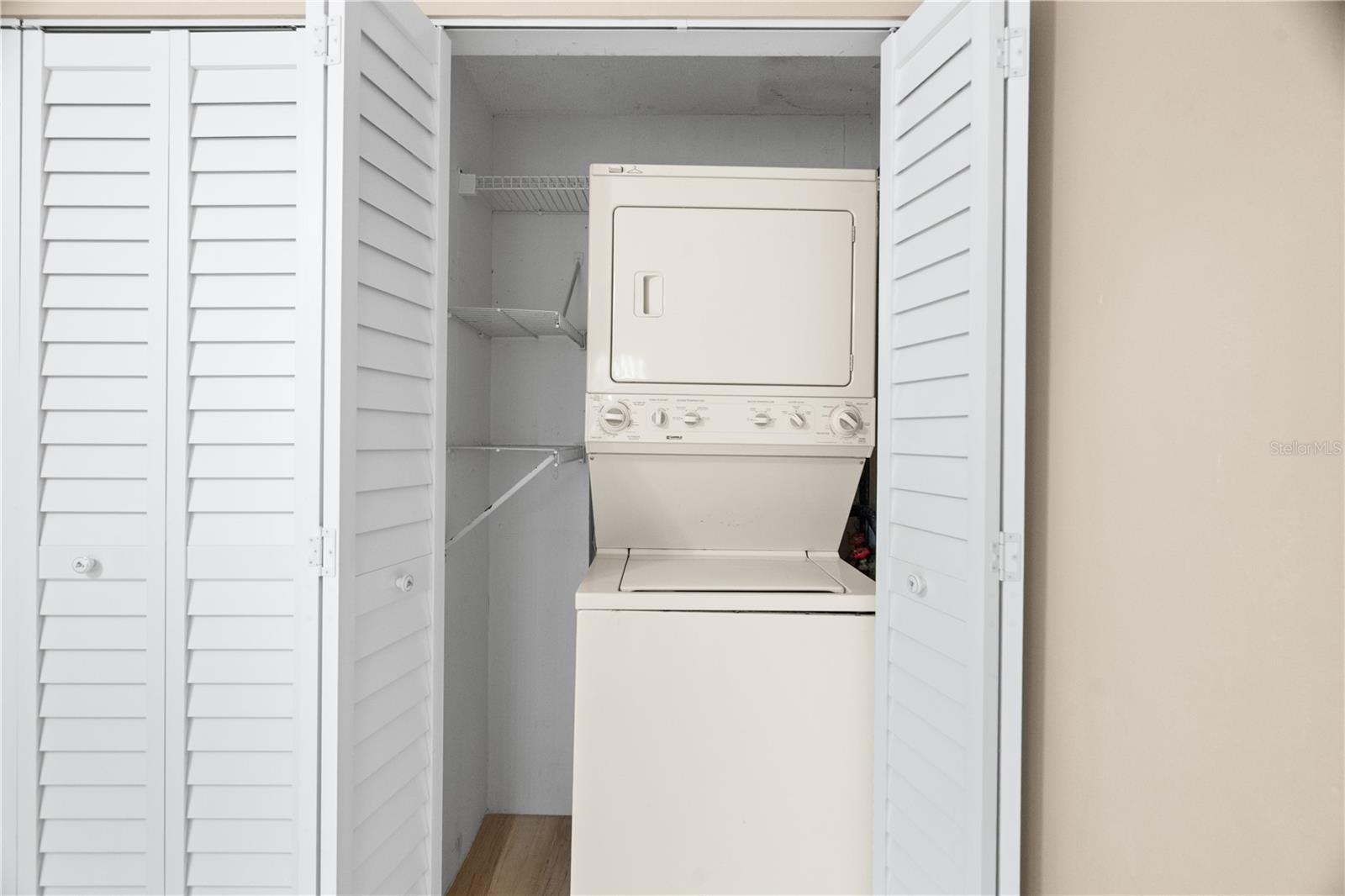 Image 22 of 33 For 116 Dogwood Circle 116