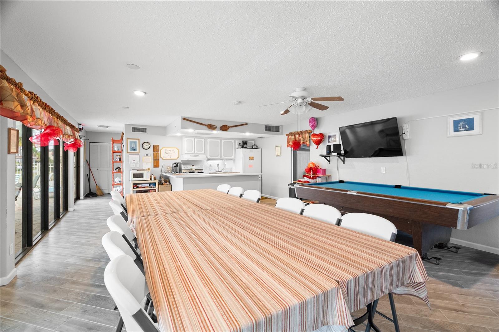 Image 25 of 33 For 116 Dogwood Circle 116