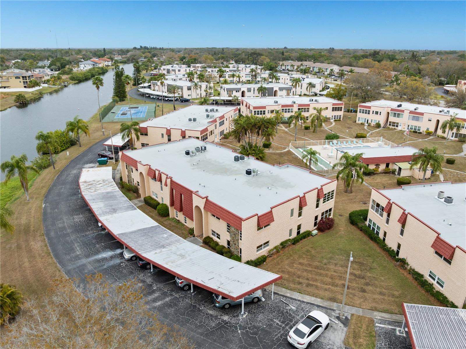 Image 26 of 33 For 116 Dogwood Circle 116