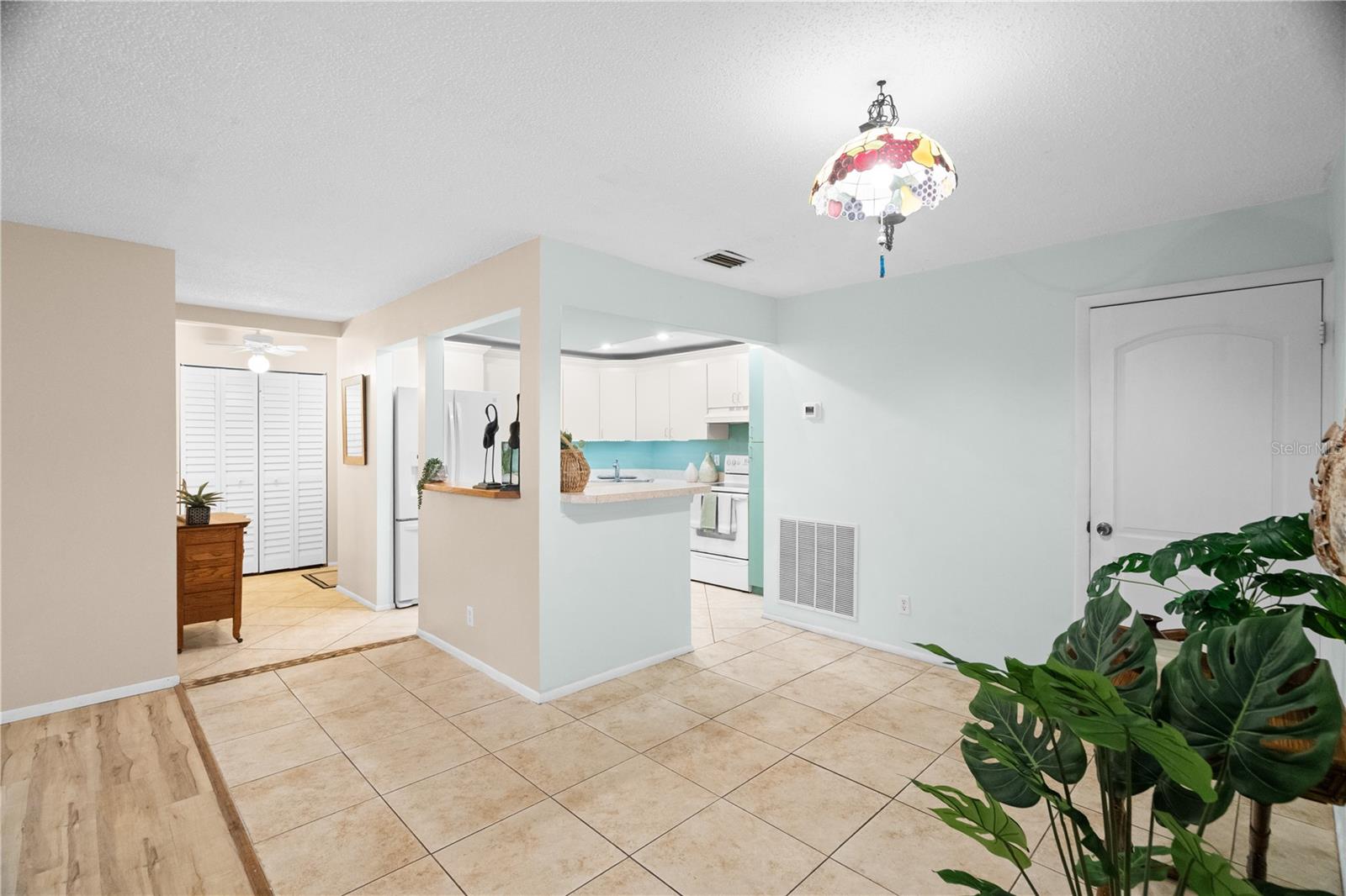 Image 4 of 33 For 116 Dogwood Circle 116