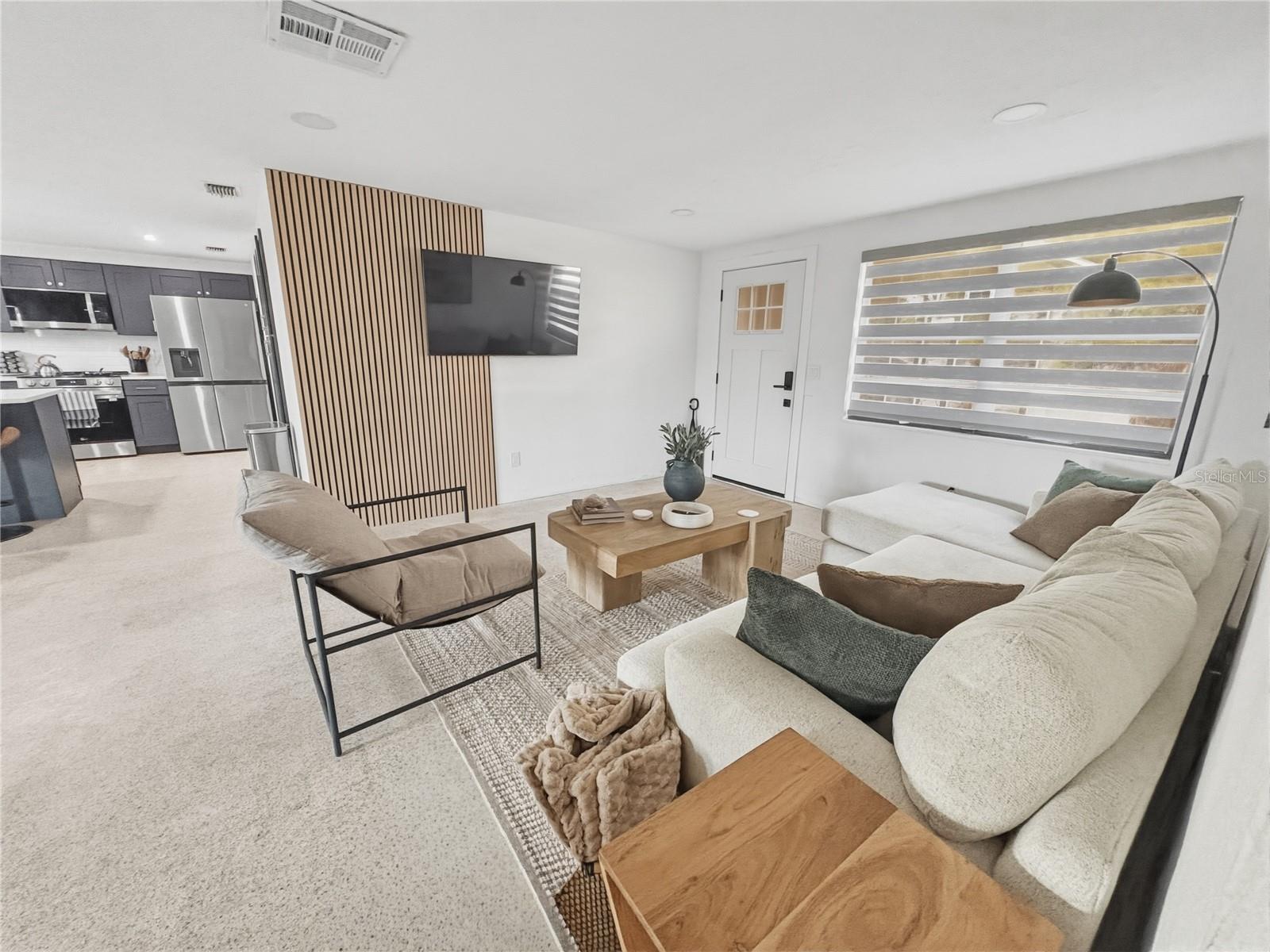 Image 2 of 30 For 3922 Darlington Road