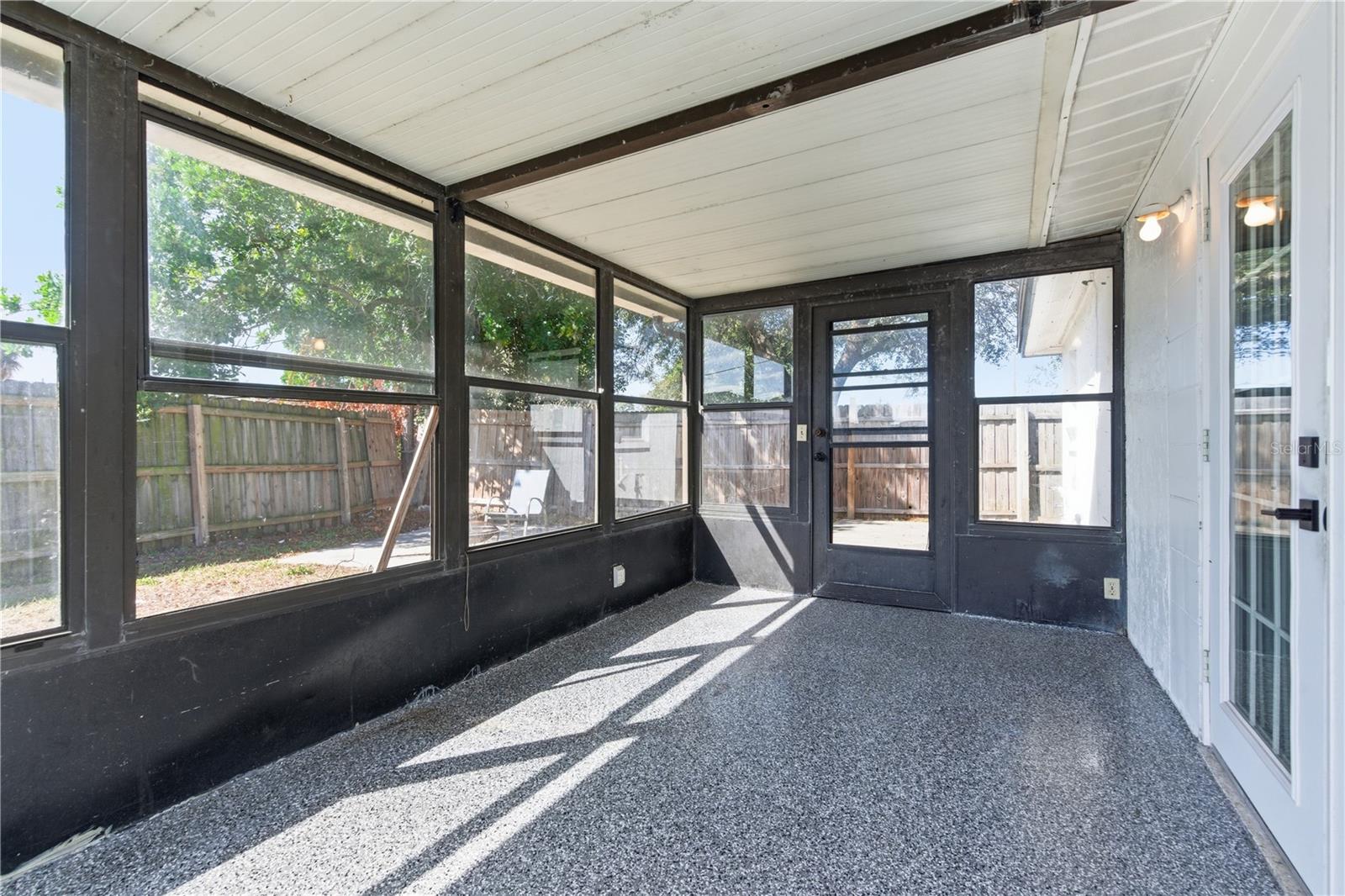 Image 21 of 30 For 3922 Darlington Road