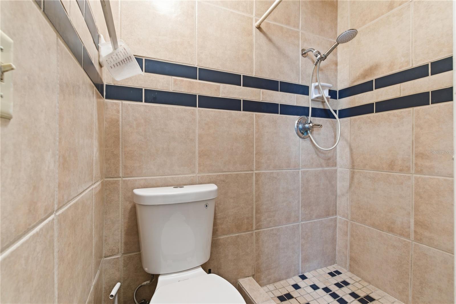 Image 28 of 30 For 3922 Darlington Road