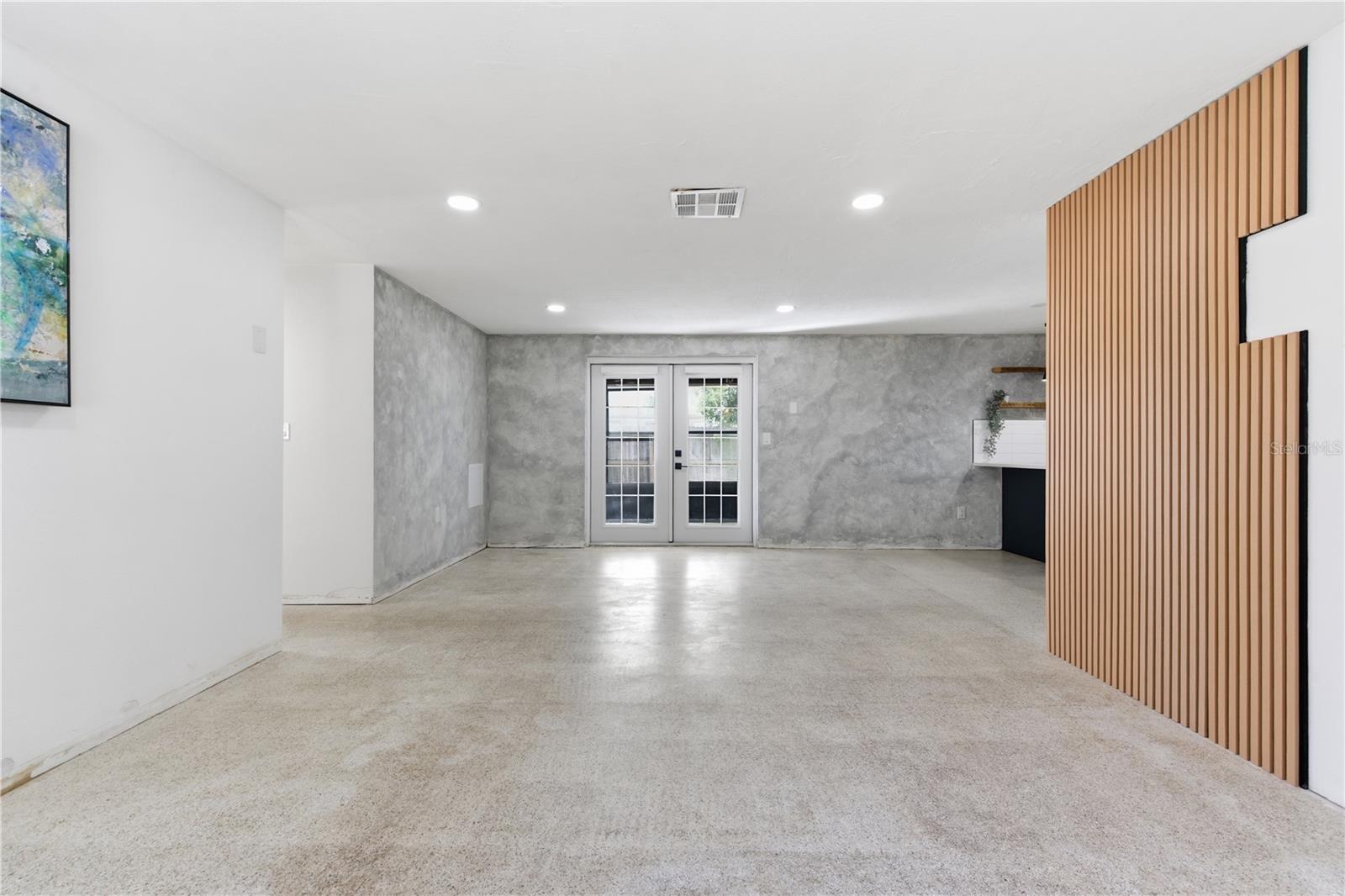 Image 5 of 30 For 3922 Darlington Road