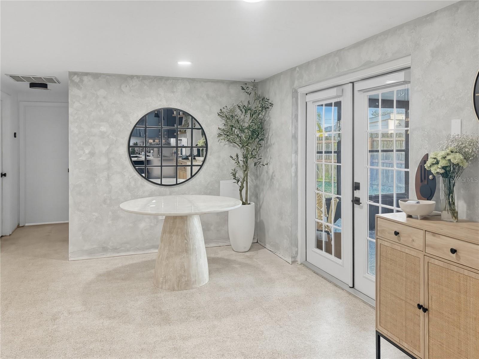 Image 6 of 30 For 3922 Darlington Road