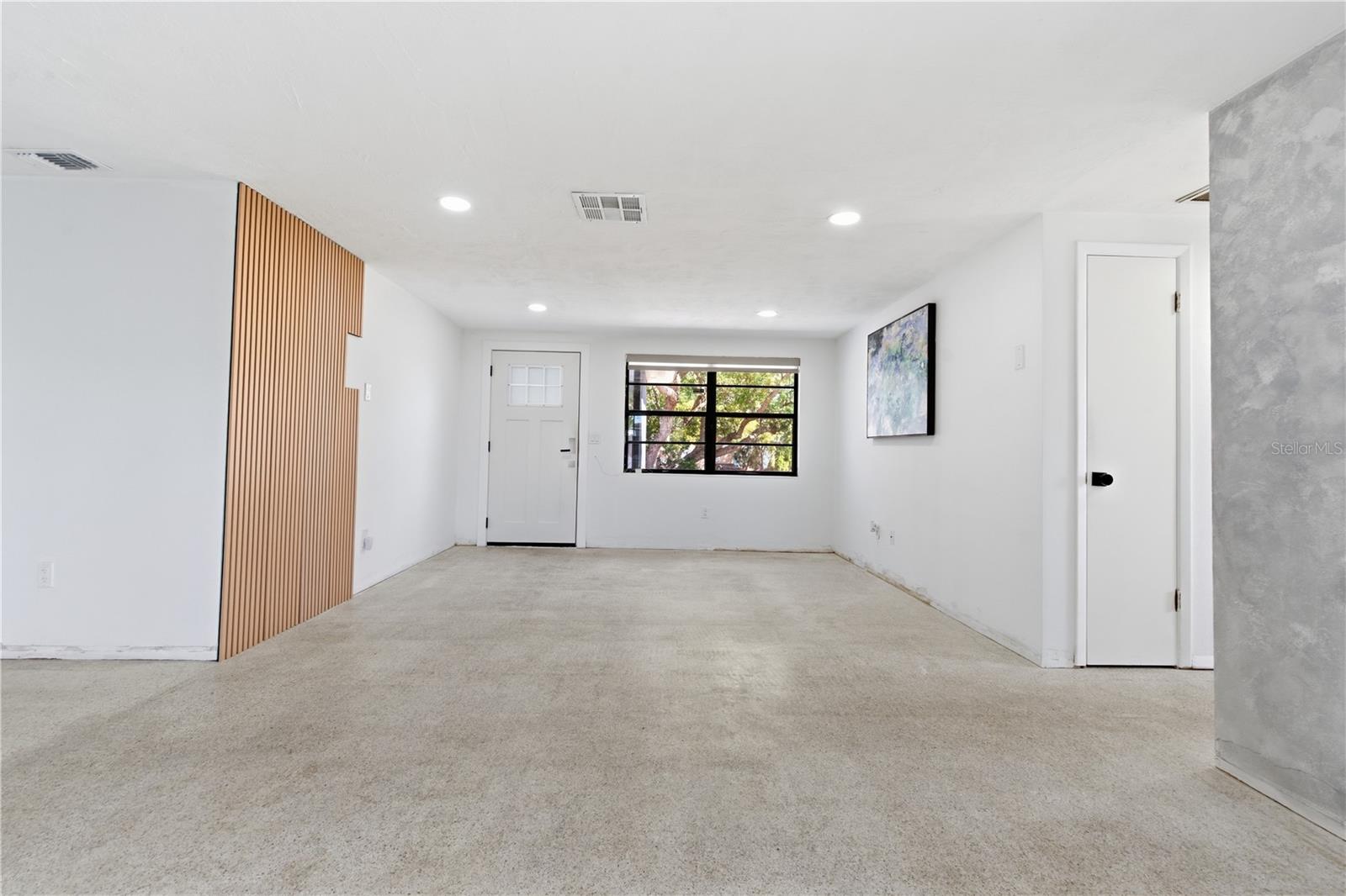 Image 8 of 30 For 3922 Darlington Road