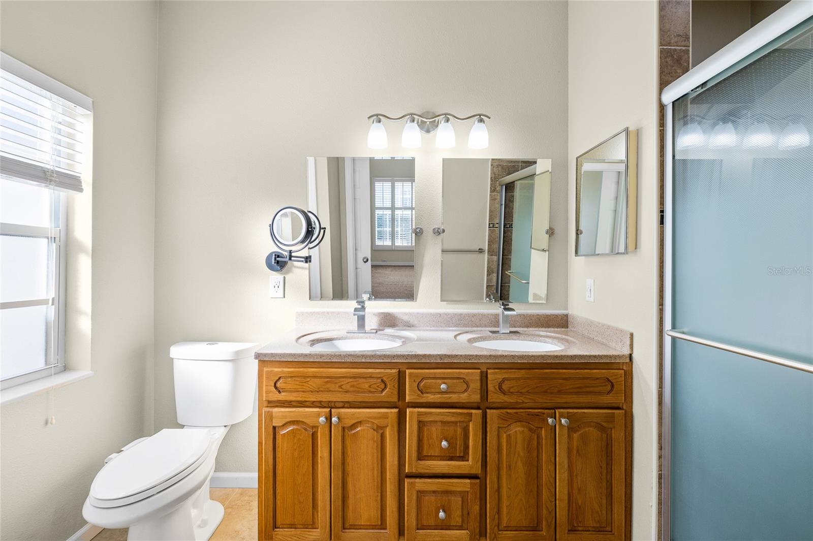 Image 17 of 42 For 10422 Mulligan Court