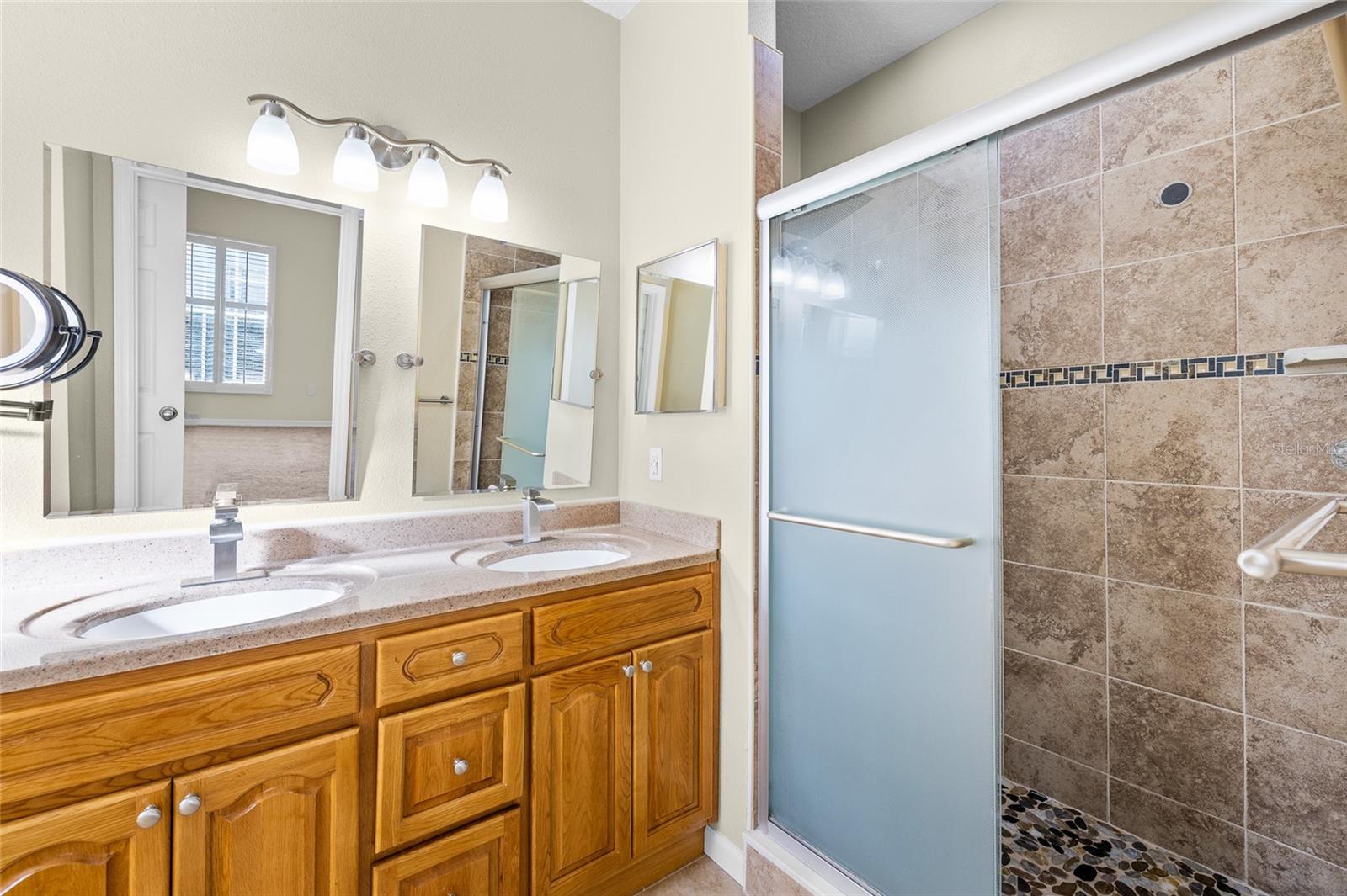 Image 18 of 42 For 10422 Mulligan Court