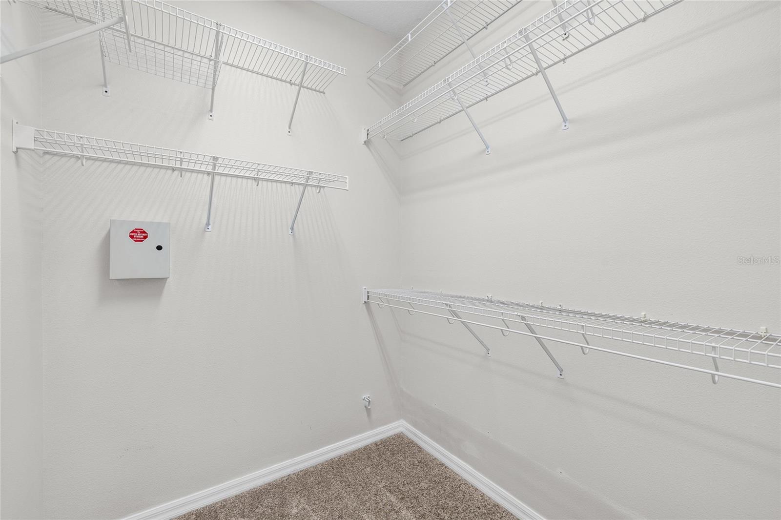 Image 19 of 42 For 10422 Mulligan Court