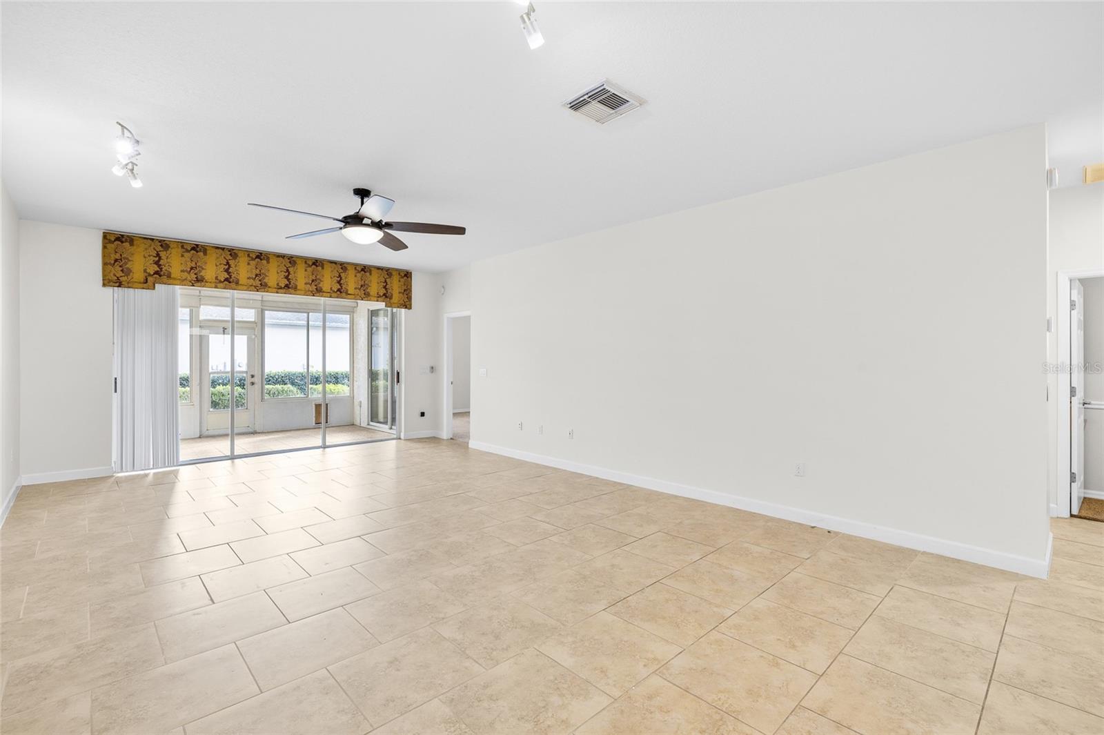 Image 9 of 42 For 10422 Mulligan Court