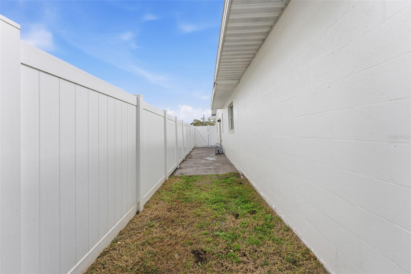 Image 43 of 50 For 1824 59th Way N