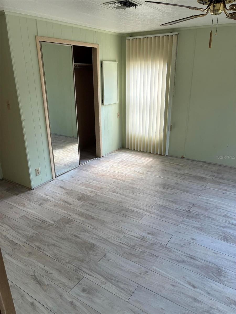 Image 7 of 17 For 3121 Birkdale Drive