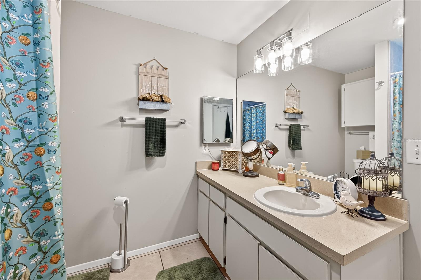 Image 15 of 17 For 3242 Laurel Dale Drive