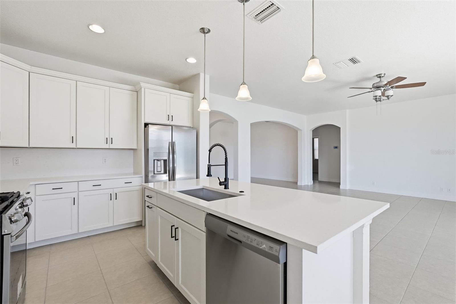 Image 18 of 53 For 9106 Luncarty Drive