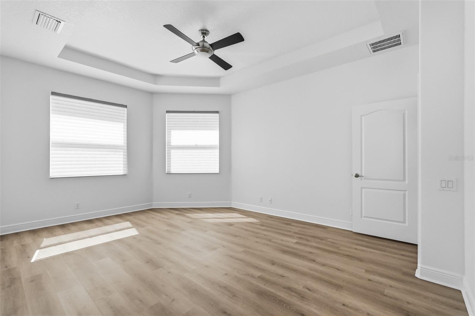 Image 27 of 53 For 9106 Luncarty Drive