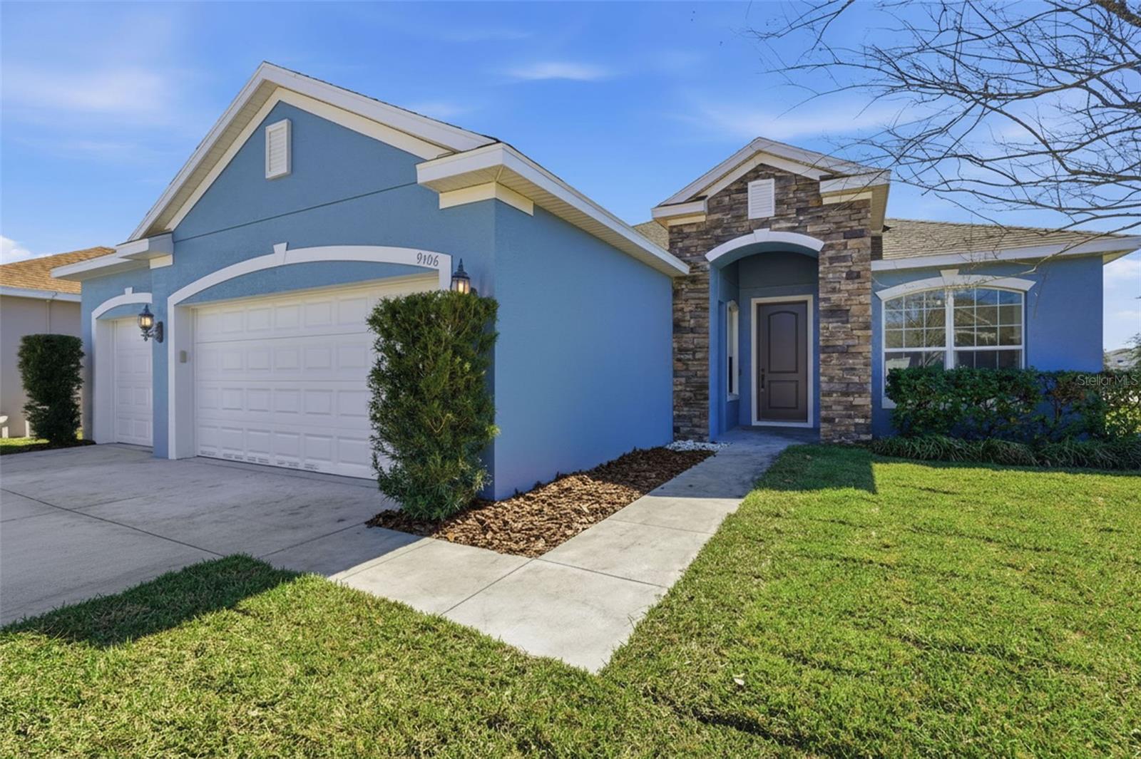 Image 4 of 53 For 9106 Luncarty Drive