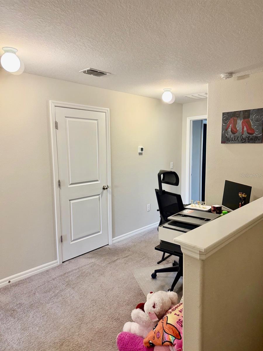 Listing photo id 7 for 4003 Wild Senna Boulevard