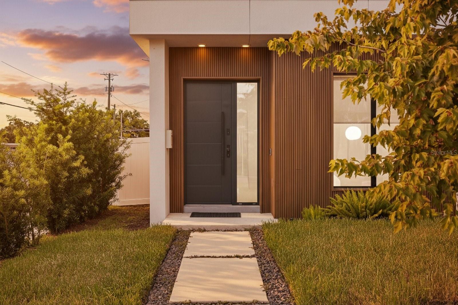 Image 2 of 60 For 423 Amelia Avenue 2