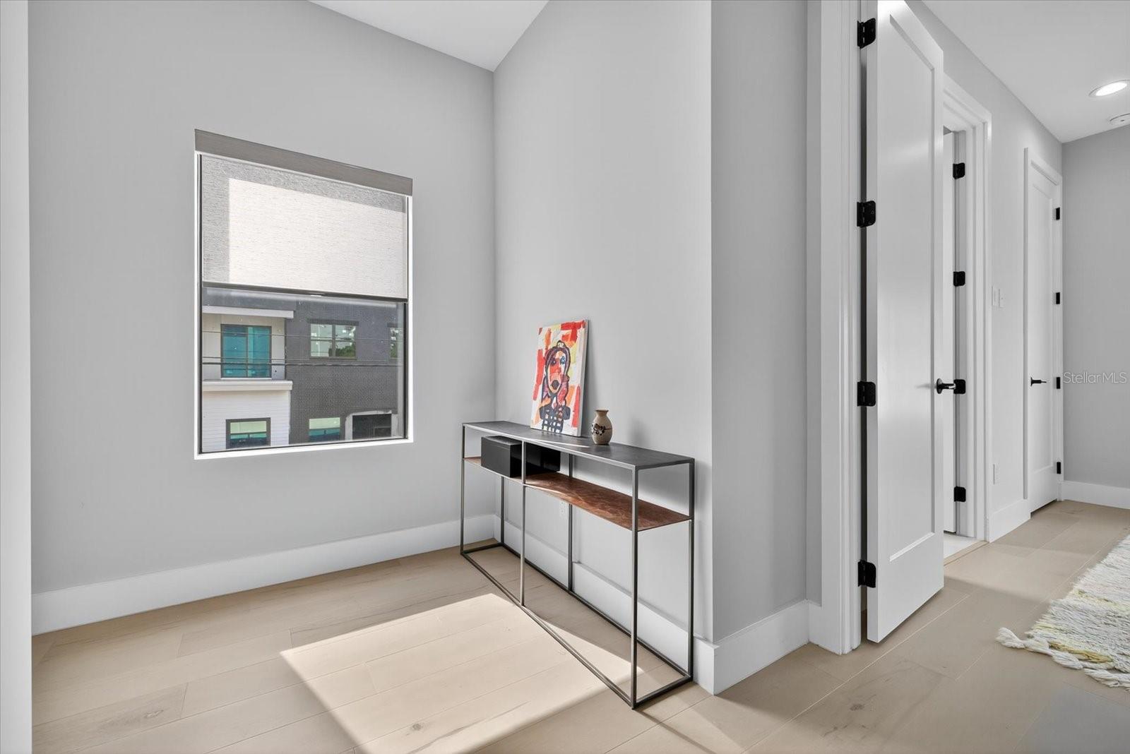 Image 30 of 60 For 423 Amelia Avenue 2